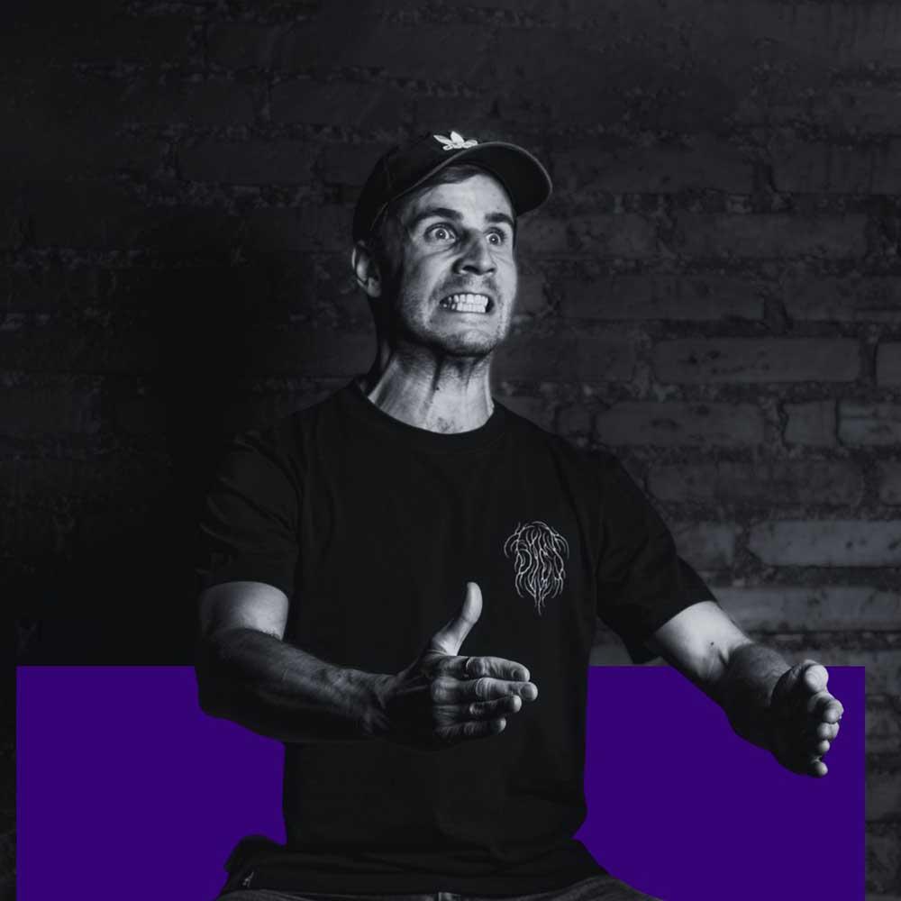 Bartosz Zalewski zdjęcie artysty sceny stand-up
